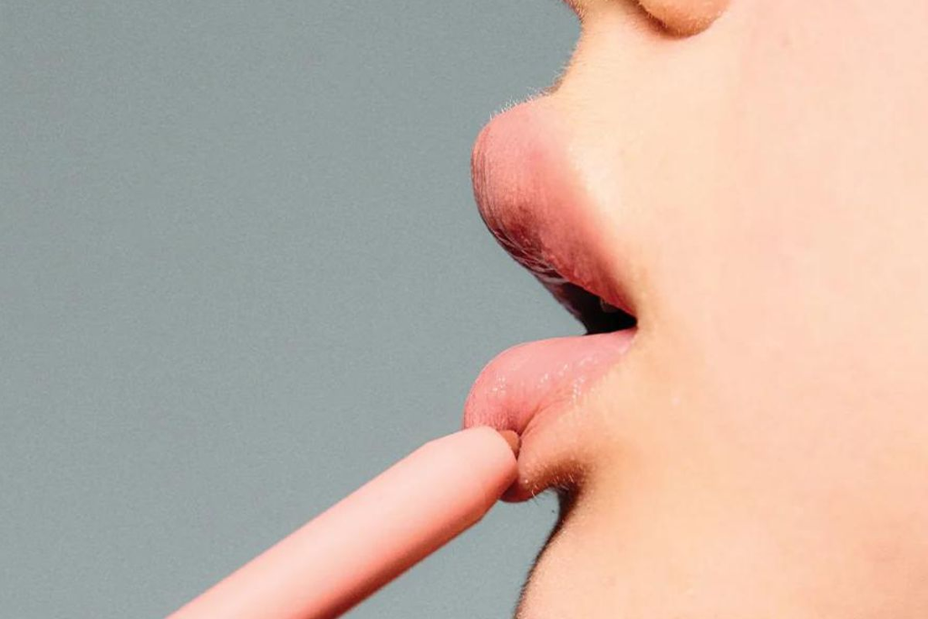 Cruelty free lipstick colours in pinks and nudes