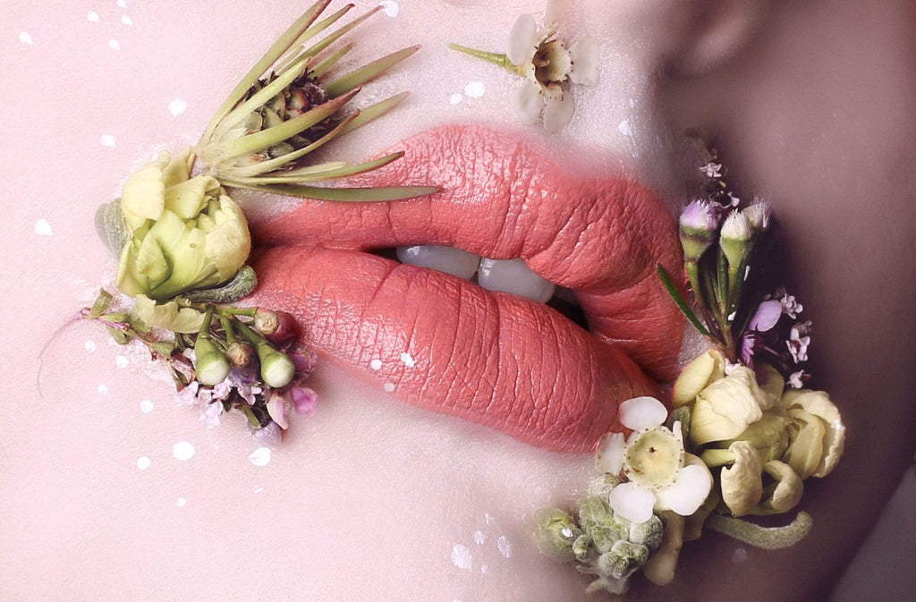 Shanghai Suzy Lipstick Satin Luxe Apricot